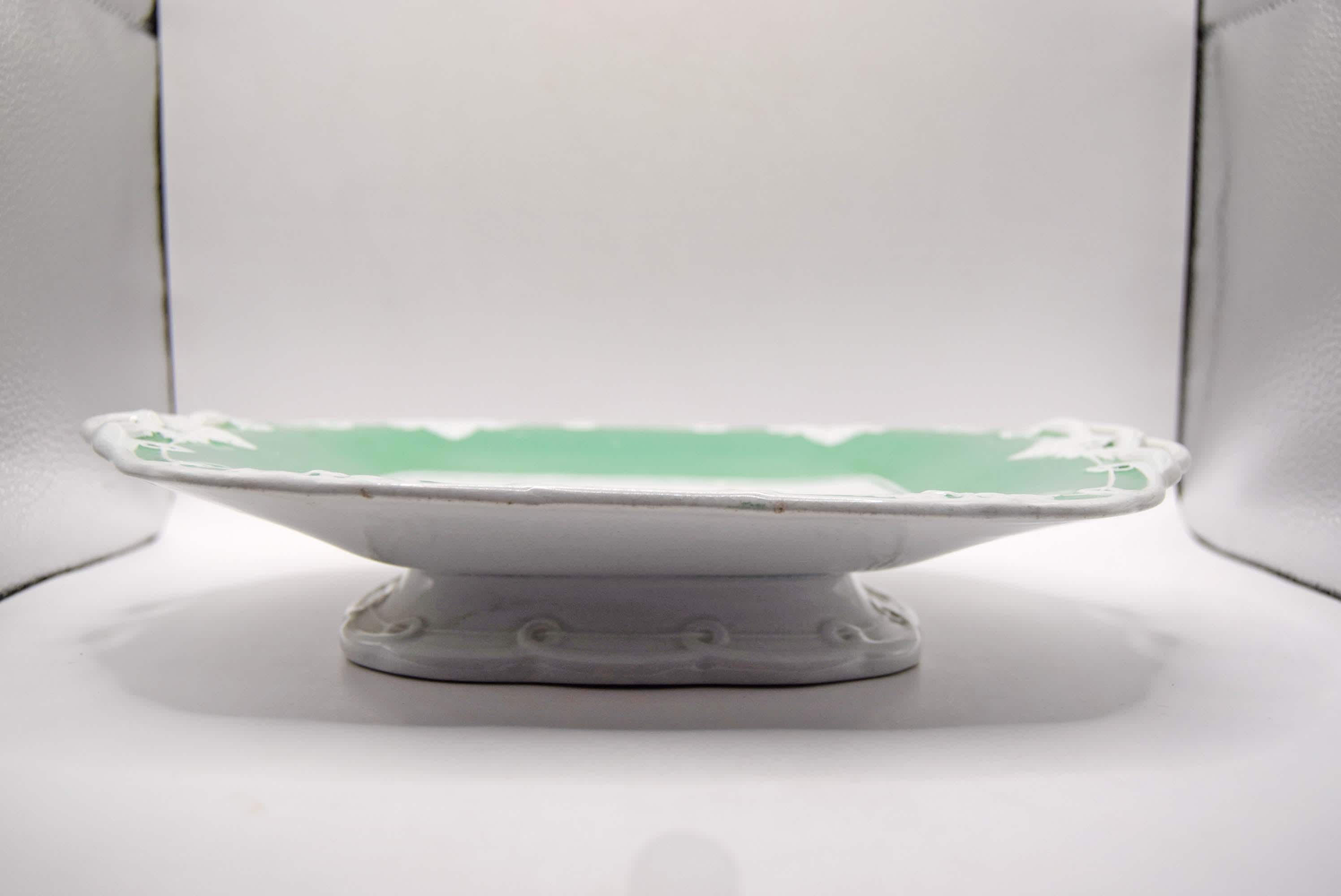 Rare Antique Minton "Opaque Porcelain" Footed Dish â€“ 1840s - Green & White Vine Pattern 5017