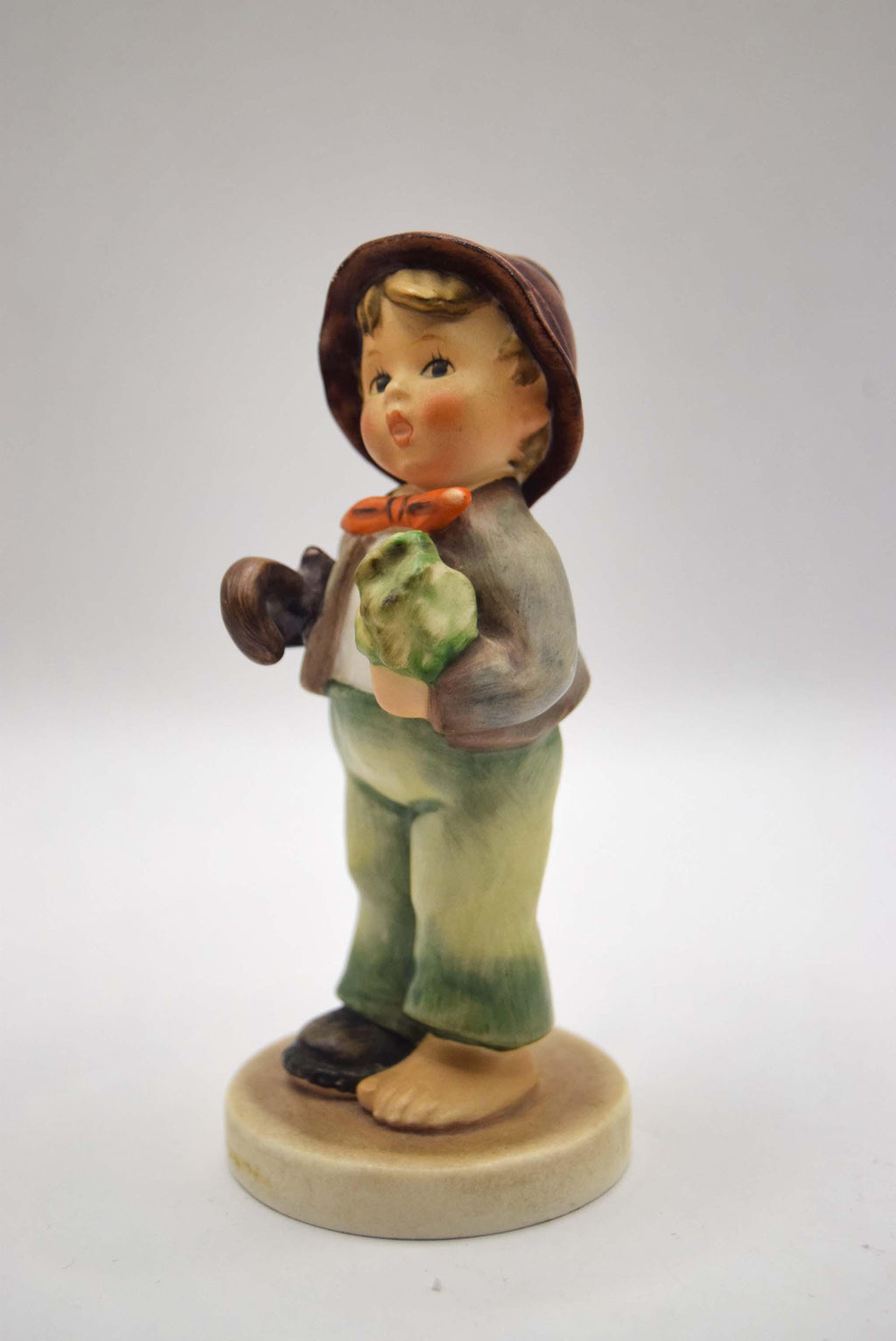 Vintage Hummel figurine Lost Stocking TMK6 #374 W. Germany