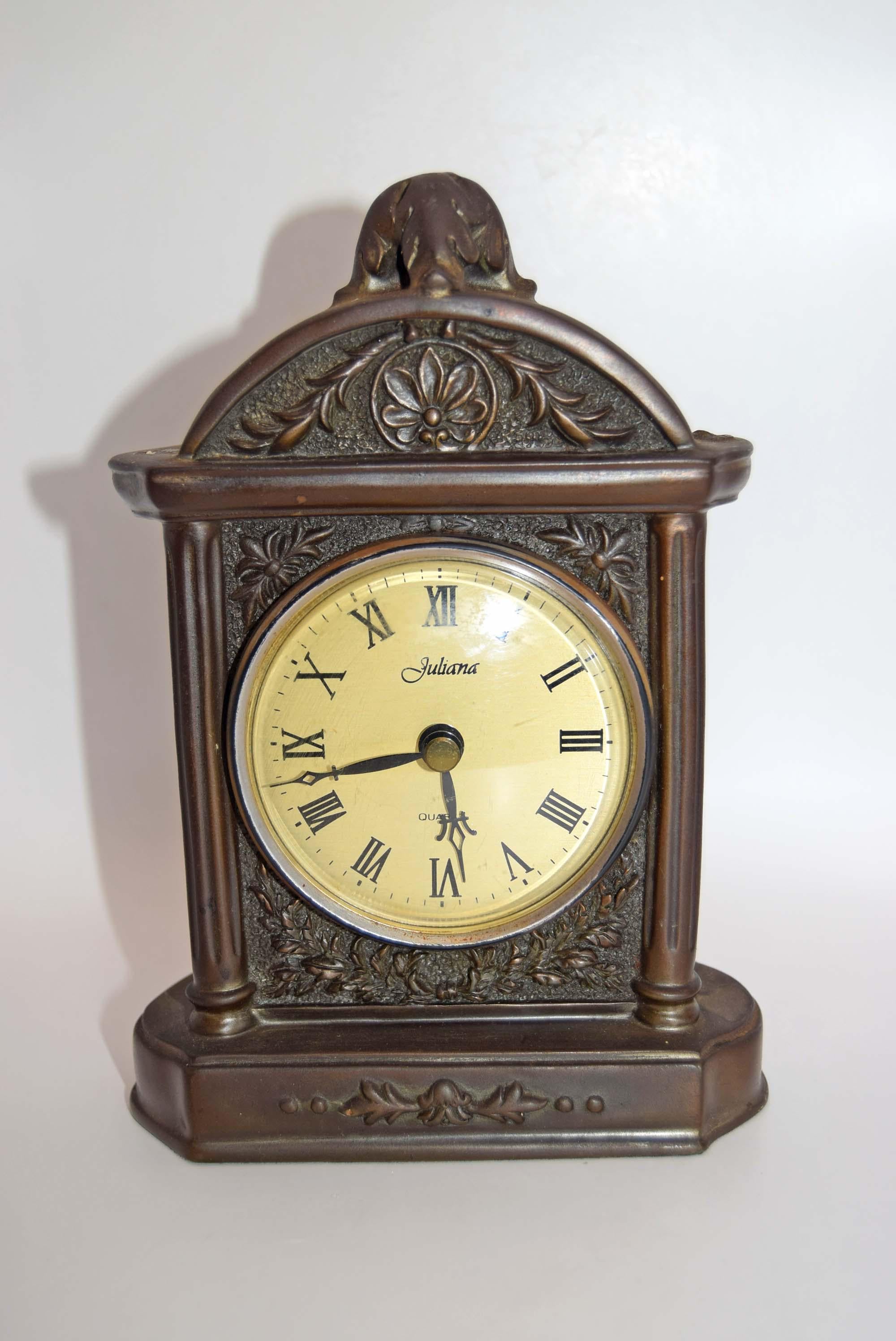 Vintage Crosa Juliana Quartz Mantel Clock