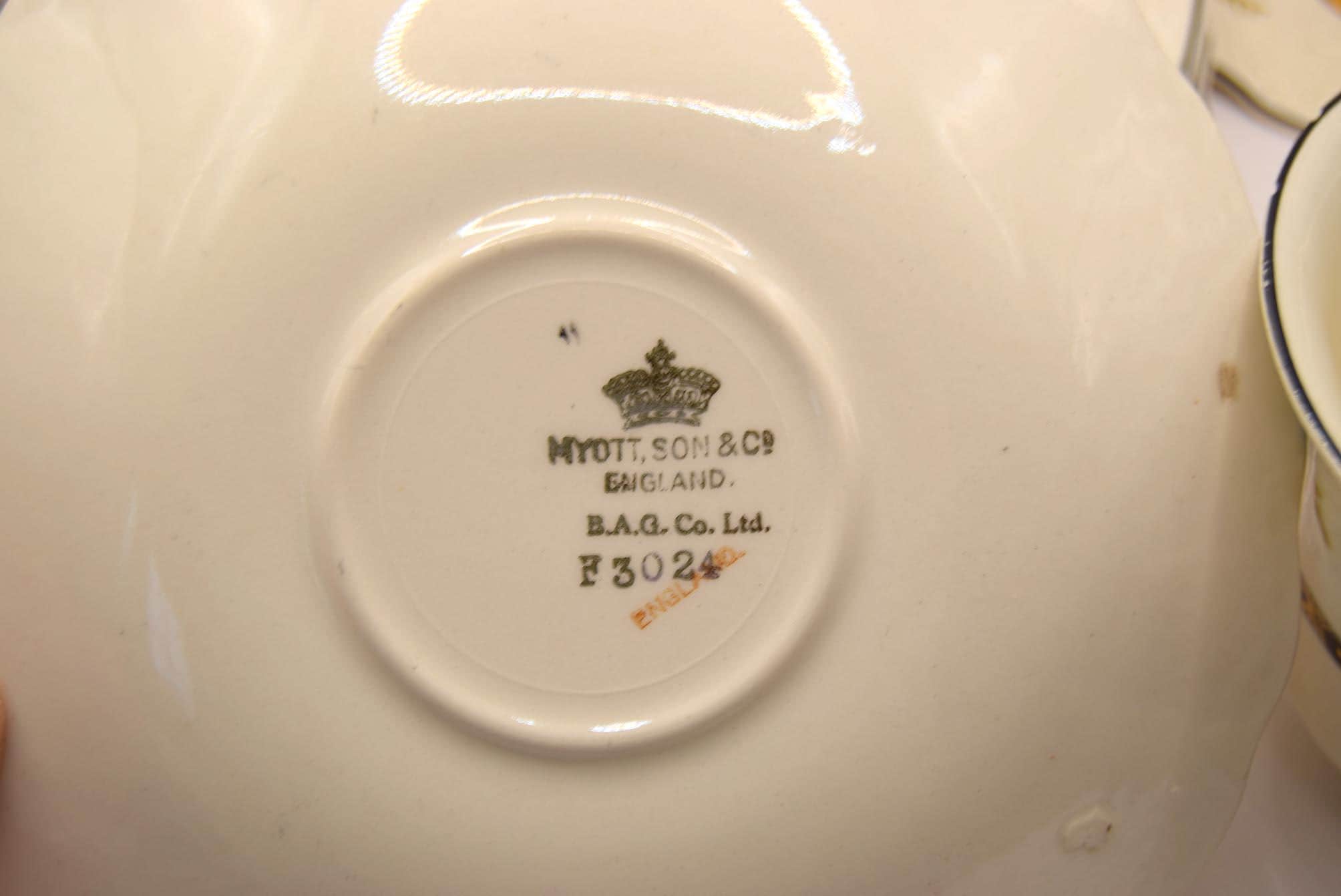 Rare MYOTT, SON & Co Art Nouveau Floral Bouquet Plates, Saucers and Bowl   F3024