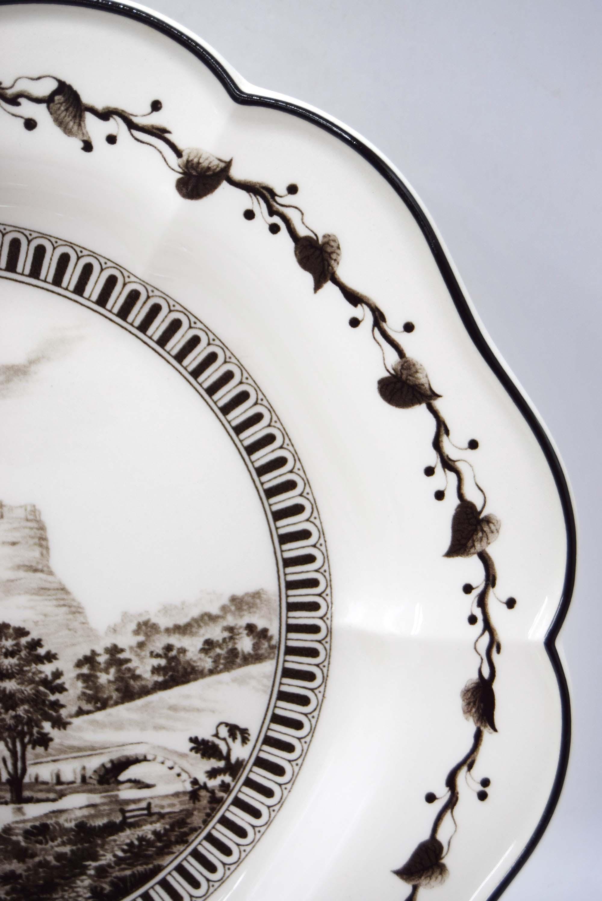 Rare Wedgwood Genius Collection "Frog" Service Plate - Beeston Castle 9"