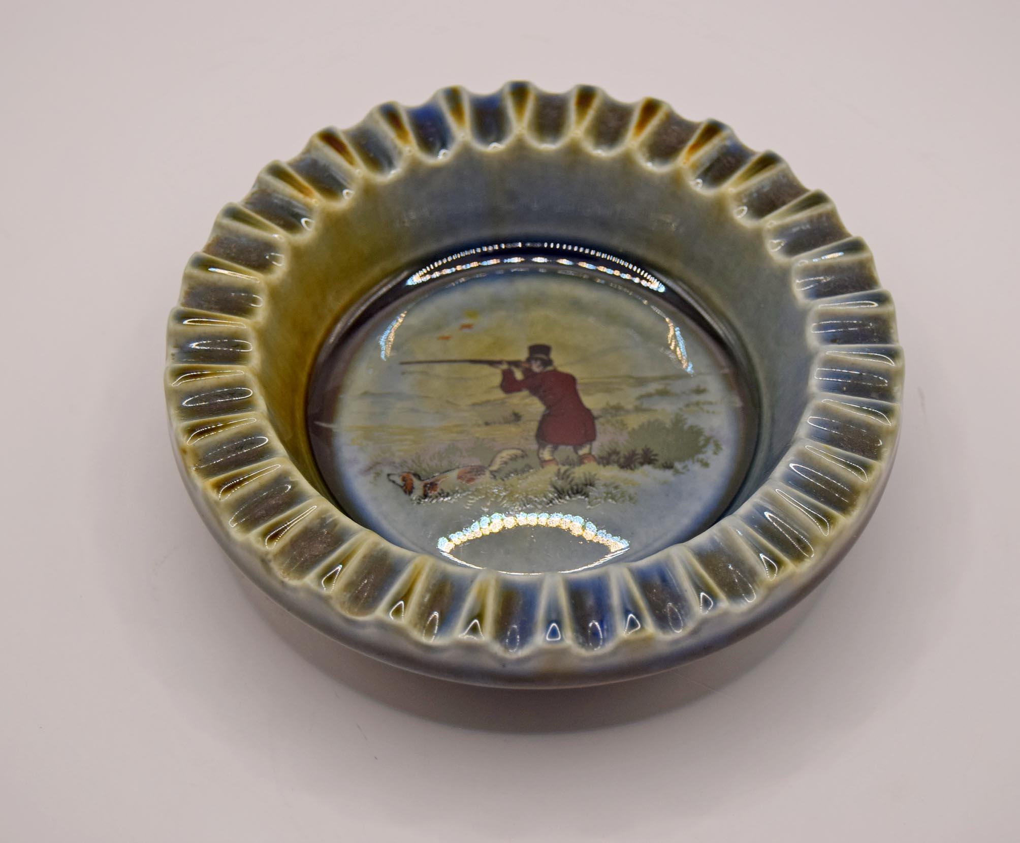 Vintage Irish Porcelain Ash Tray Diameter: 12cms No signs of use