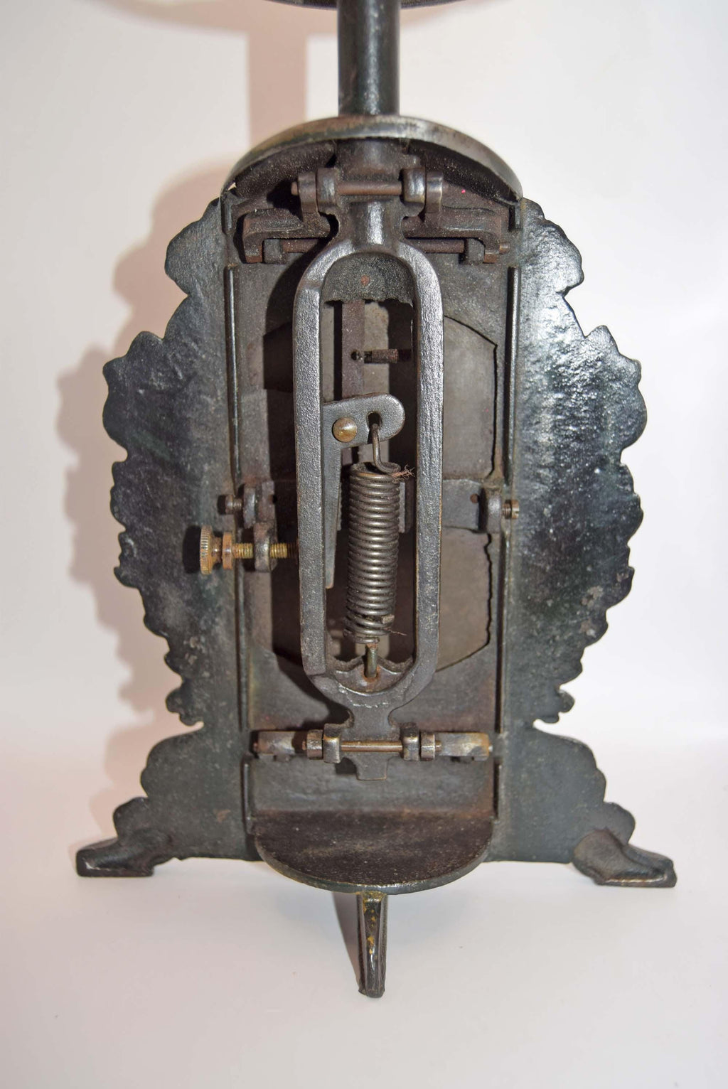 Antique Salter Kitchen Scales No. 49 Cast Iron with Original Pan | Late Victorian