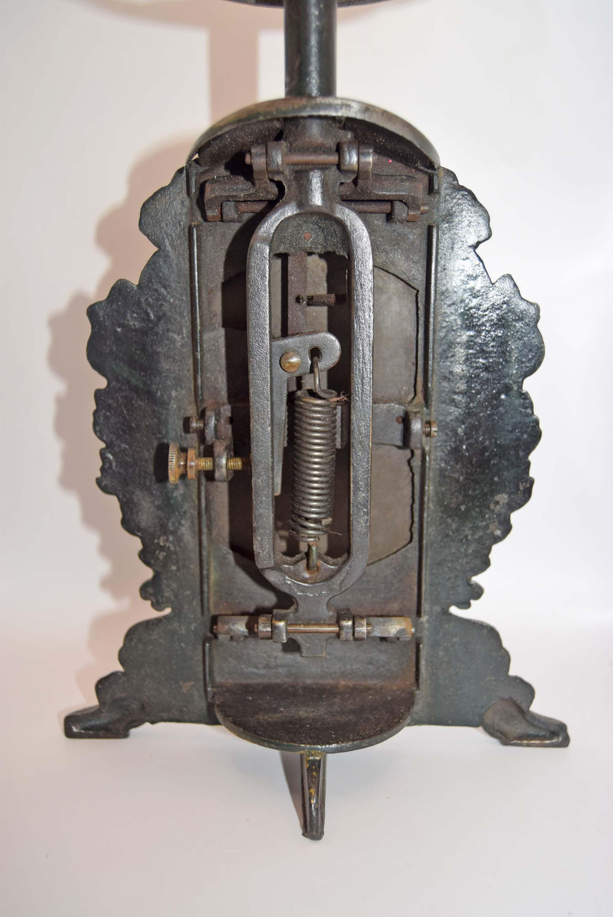 Antique Salter Kitchen Scales No. 49 Cast Iron with Original Pan | Late Victorian