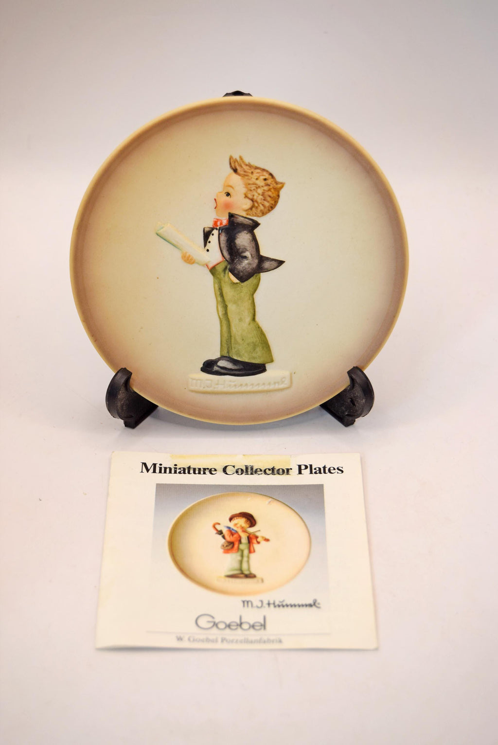 GOEBEL Hummel Collector Plate Singing Boy Soloist 1986 Decorative Collectible 3rd Edition | Miniature plate