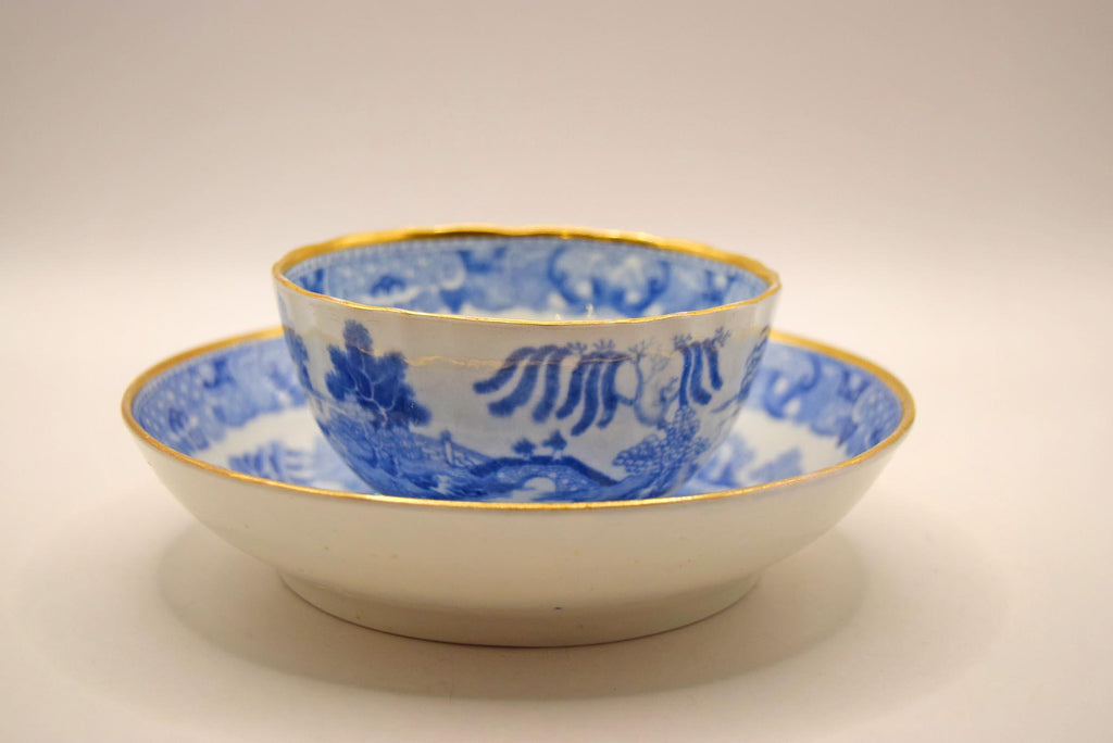 Antique Miles Mason English Porcelain Brosley Pattern Tea Bowl & Saucer 1810
