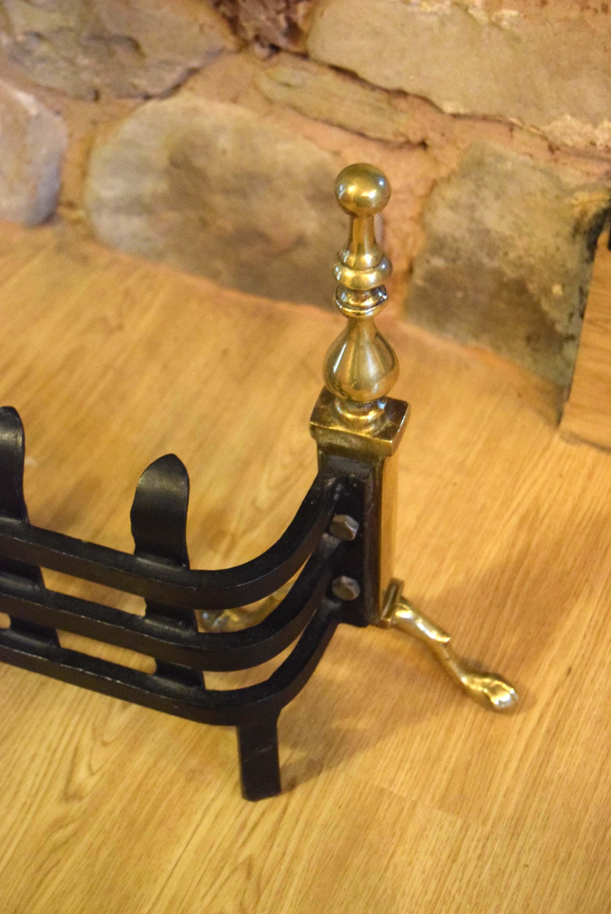 Vintage Cast Iron and Brass Fire Fret â€“ Traditional Blenheim Style Fireplace