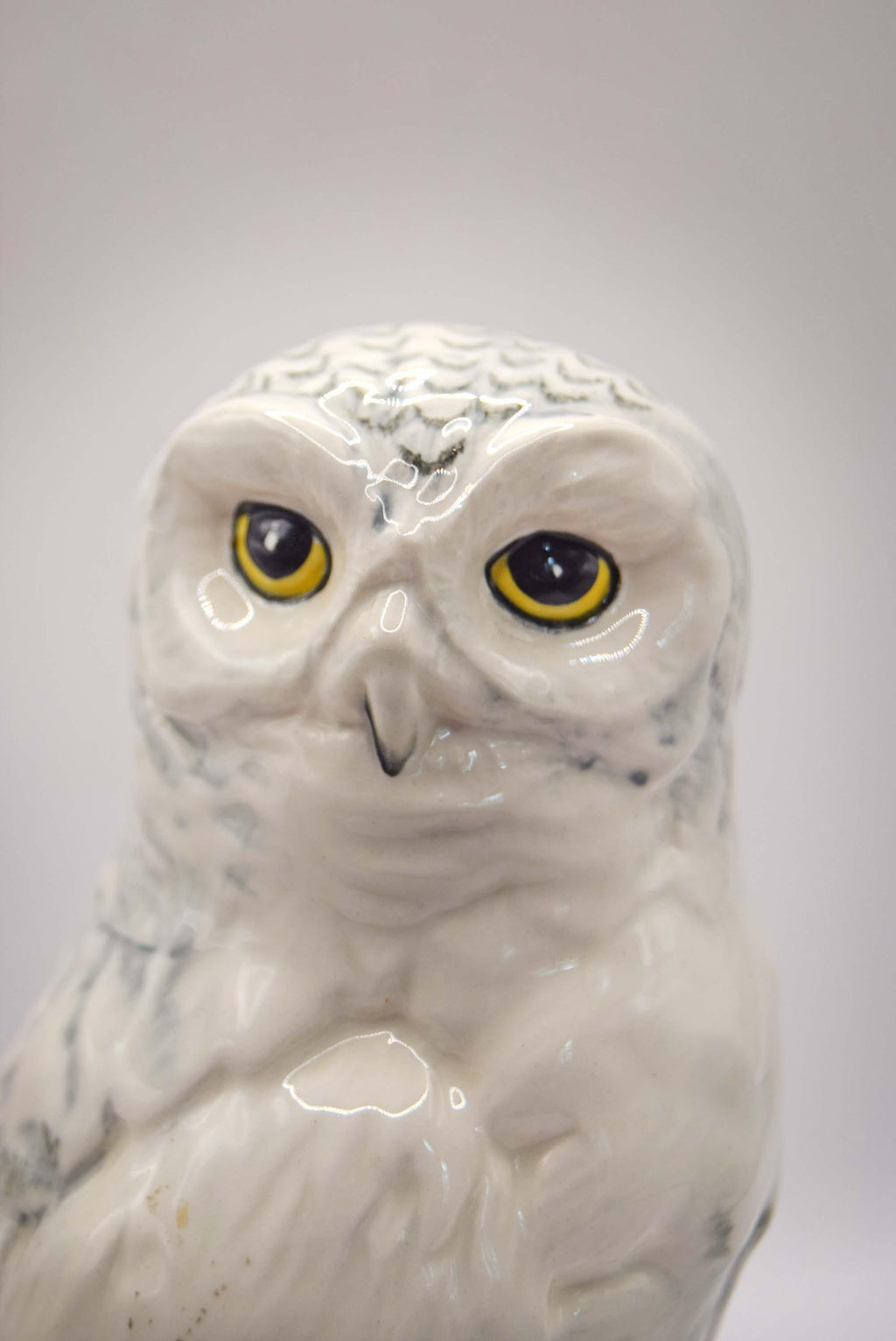 Royal Doulton for Whyte & Mackay Snowy Owl Vintage Porcelain Decanter 1984