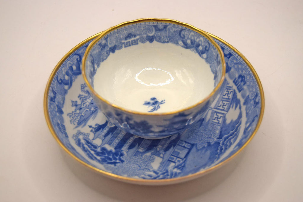 Antique Miles Mason English Porcelain Brosley Pattern Tea Bowl & Saucer 1810