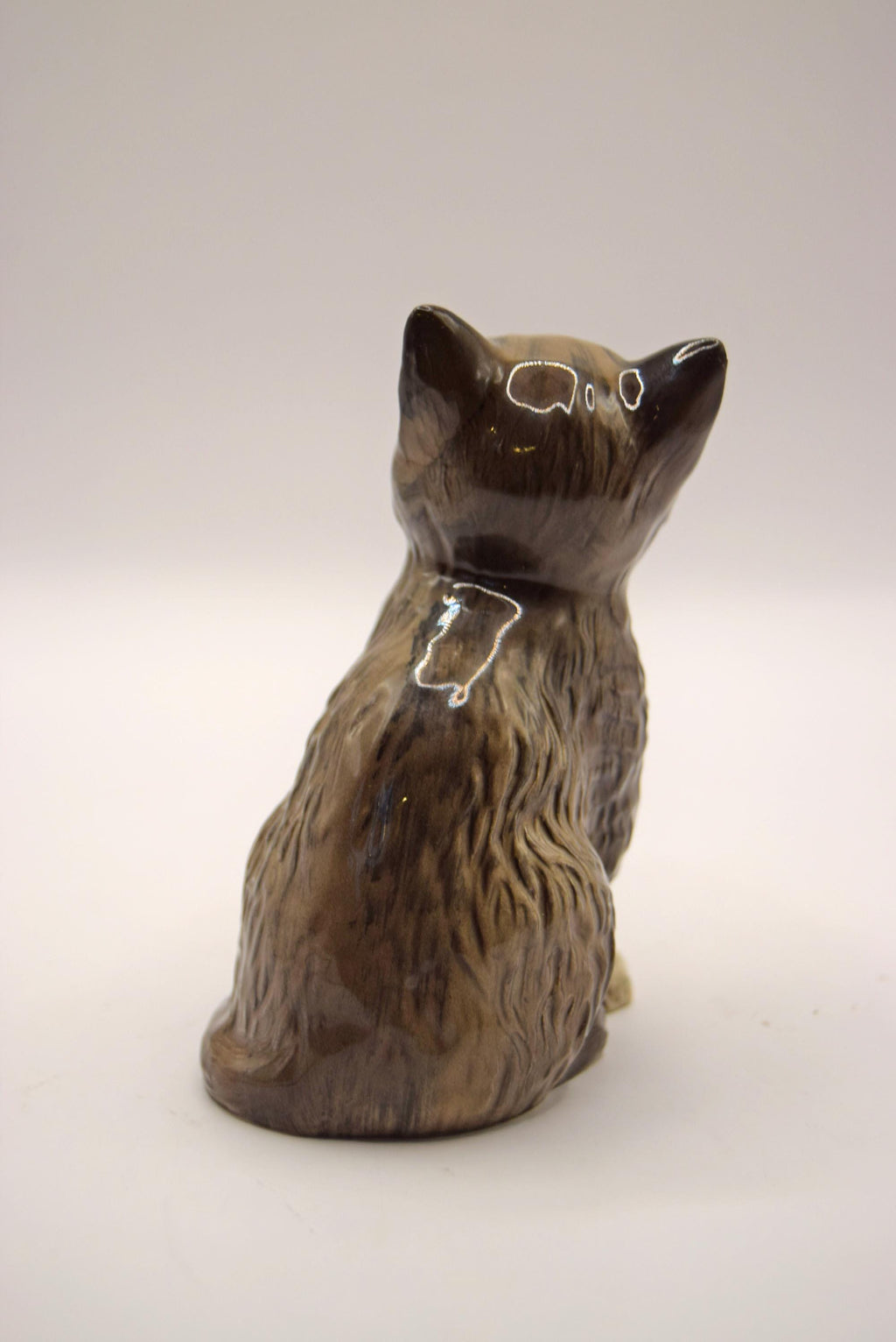 Vintage Royal Doulton Cat figurine (discontinued)