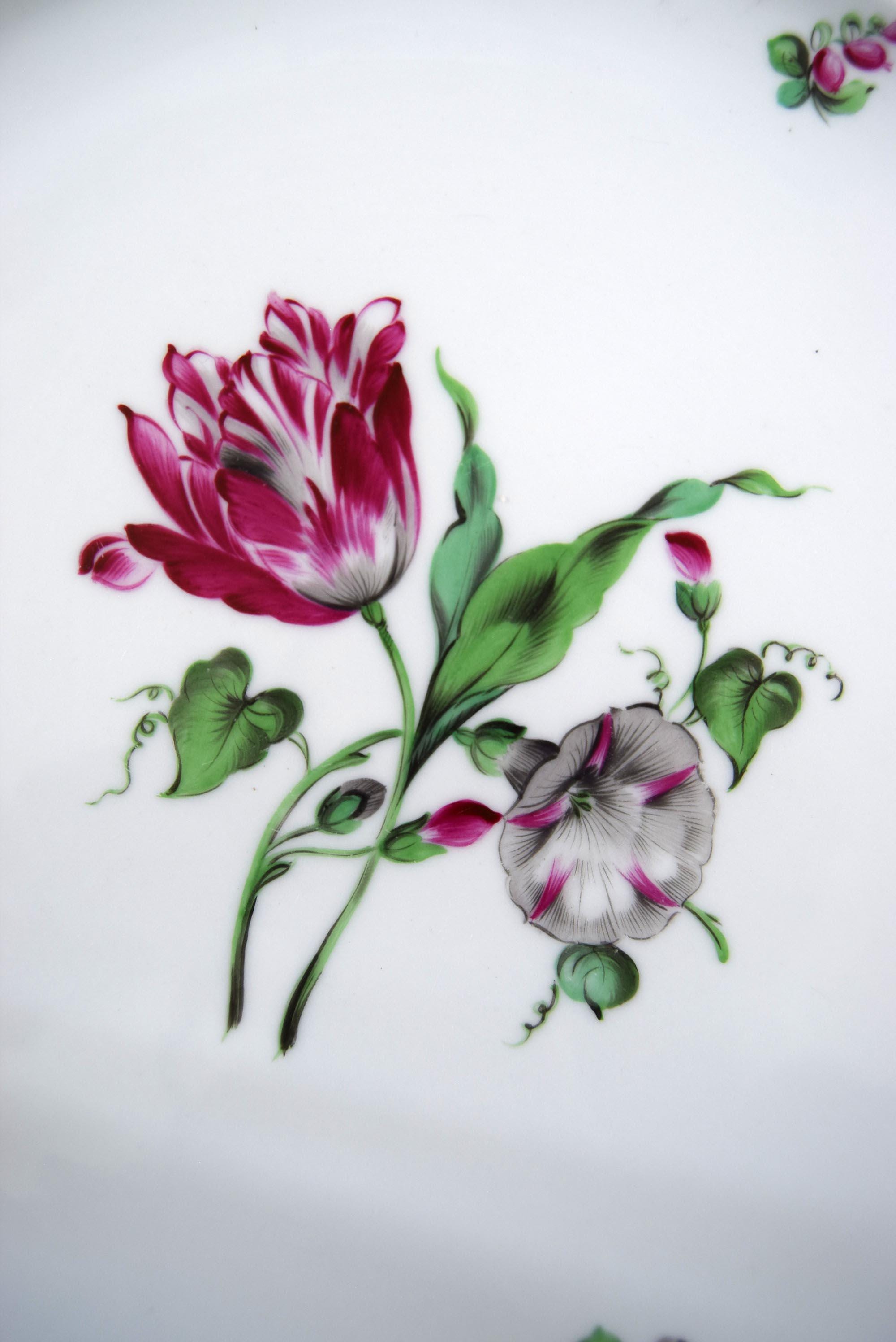 Rare Large HEREND Porcelain Tulip Design Platter Charger  1940s