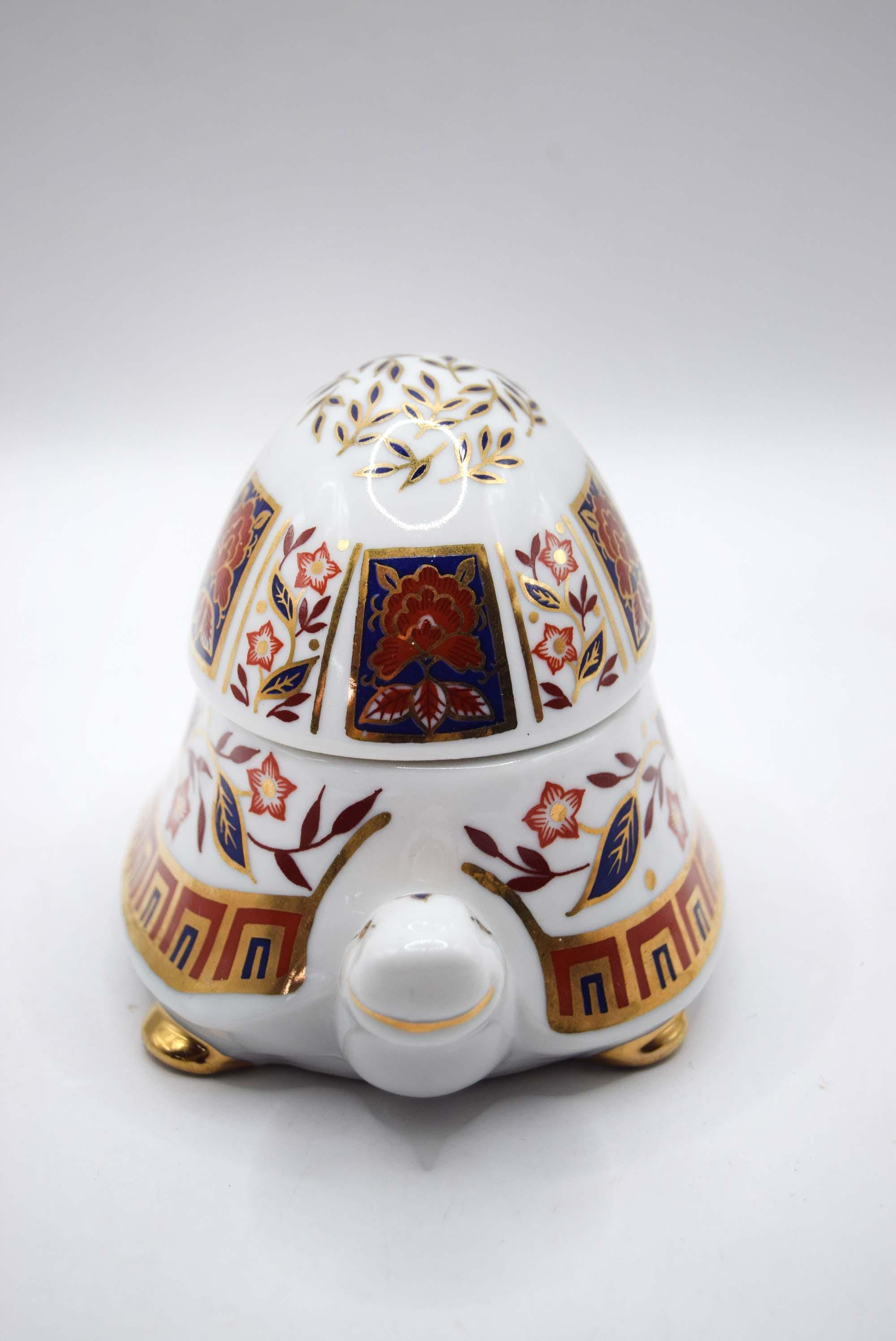 Imari Porcelain Tortoise Trinket Box â€“ Leonardo Collection Made in Japan