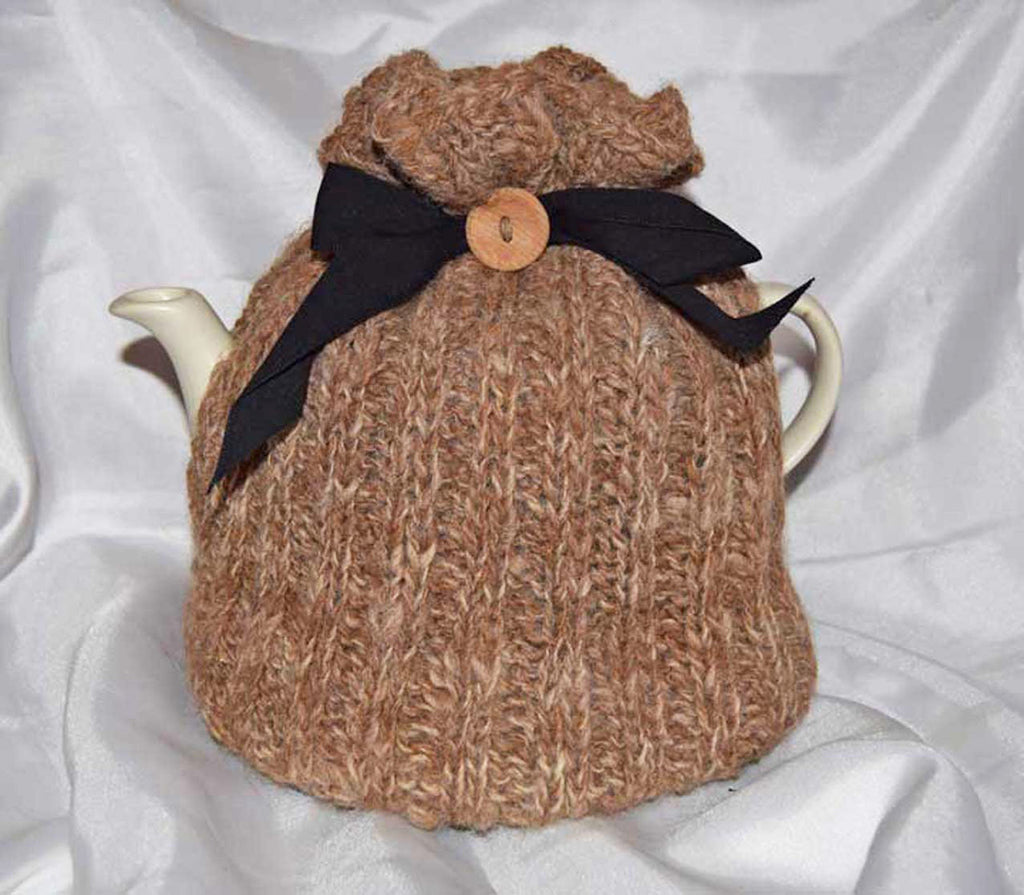 English alpaca fleece tea cosy. Hand spun, handmade, double lined. One of a kind!