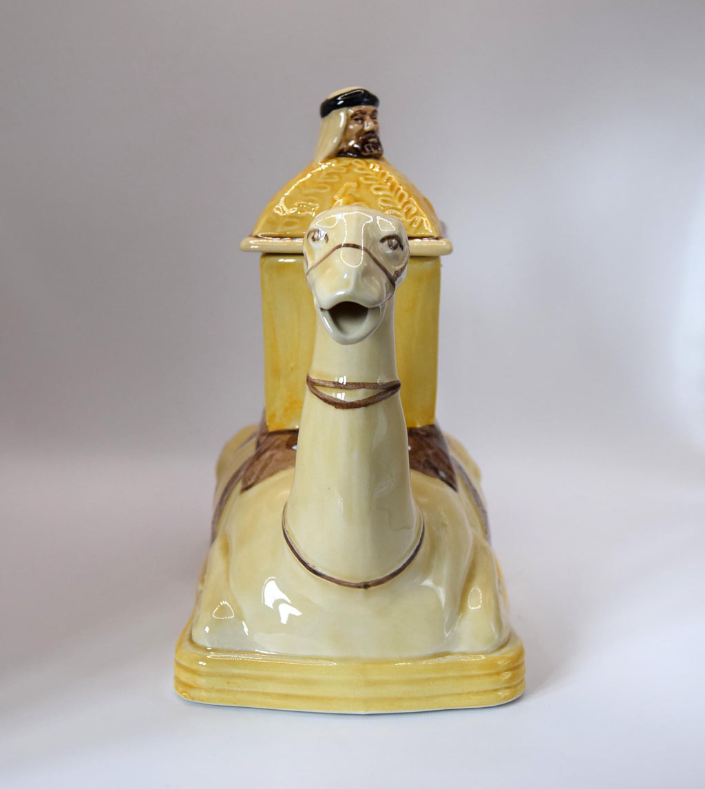 TONY WOOD / Camel Vintage Novelty Collectable China TEAPOT c1980
