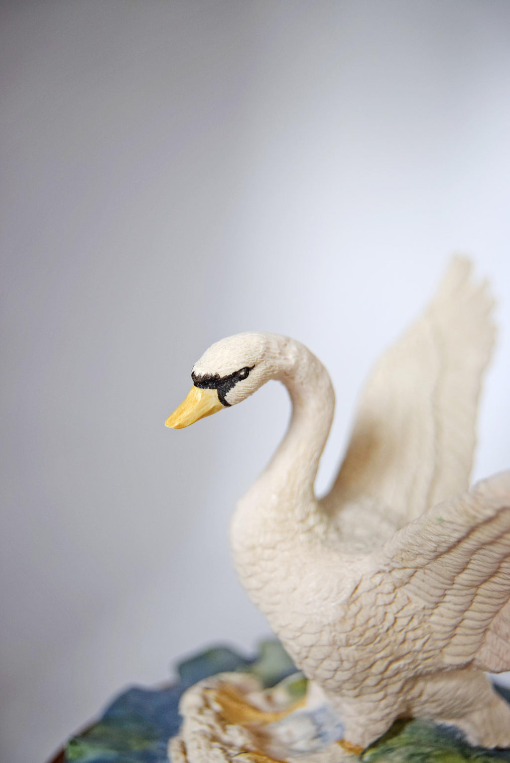 Vintage Swan Figurine 'Happy Landings' from the John Beswick Studio, Countryside Collection 1984