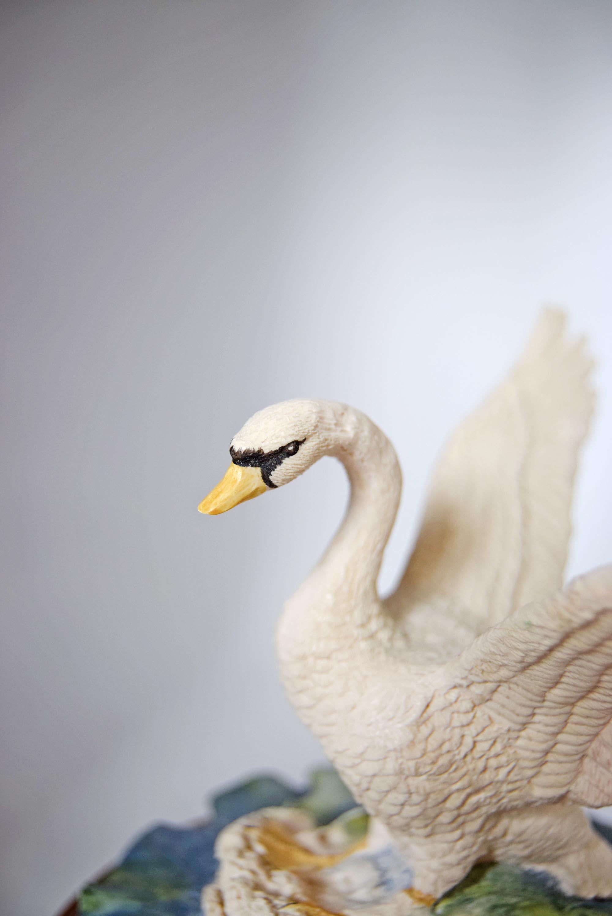 Vintage Swan Figurine 'Happy Landings' from the John Beswick Studio, Countryside Collection 1984