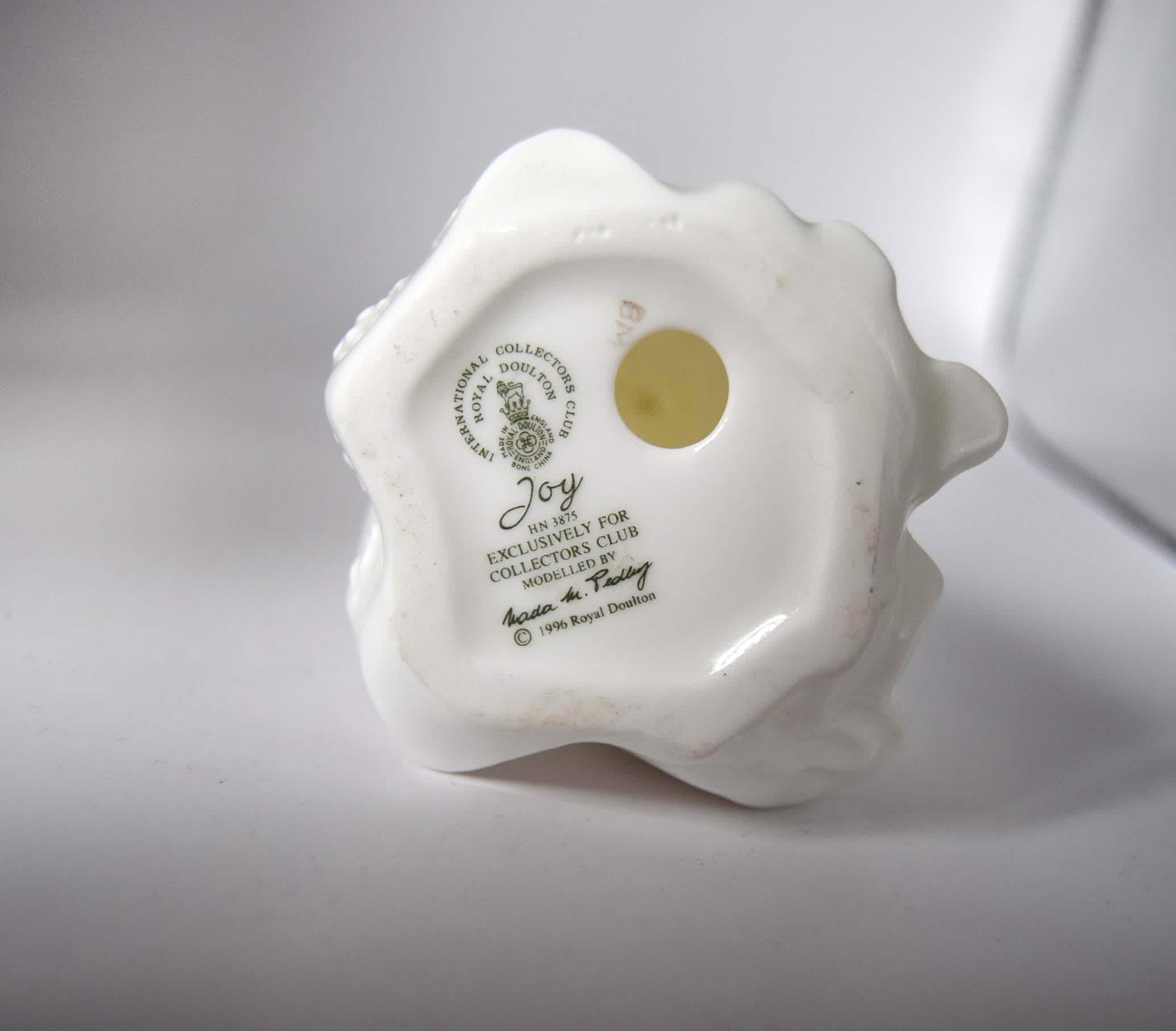 Vintage Royal Doulton "Joy" HN 3875 - Int. Collectors Club Exclusive 1996
