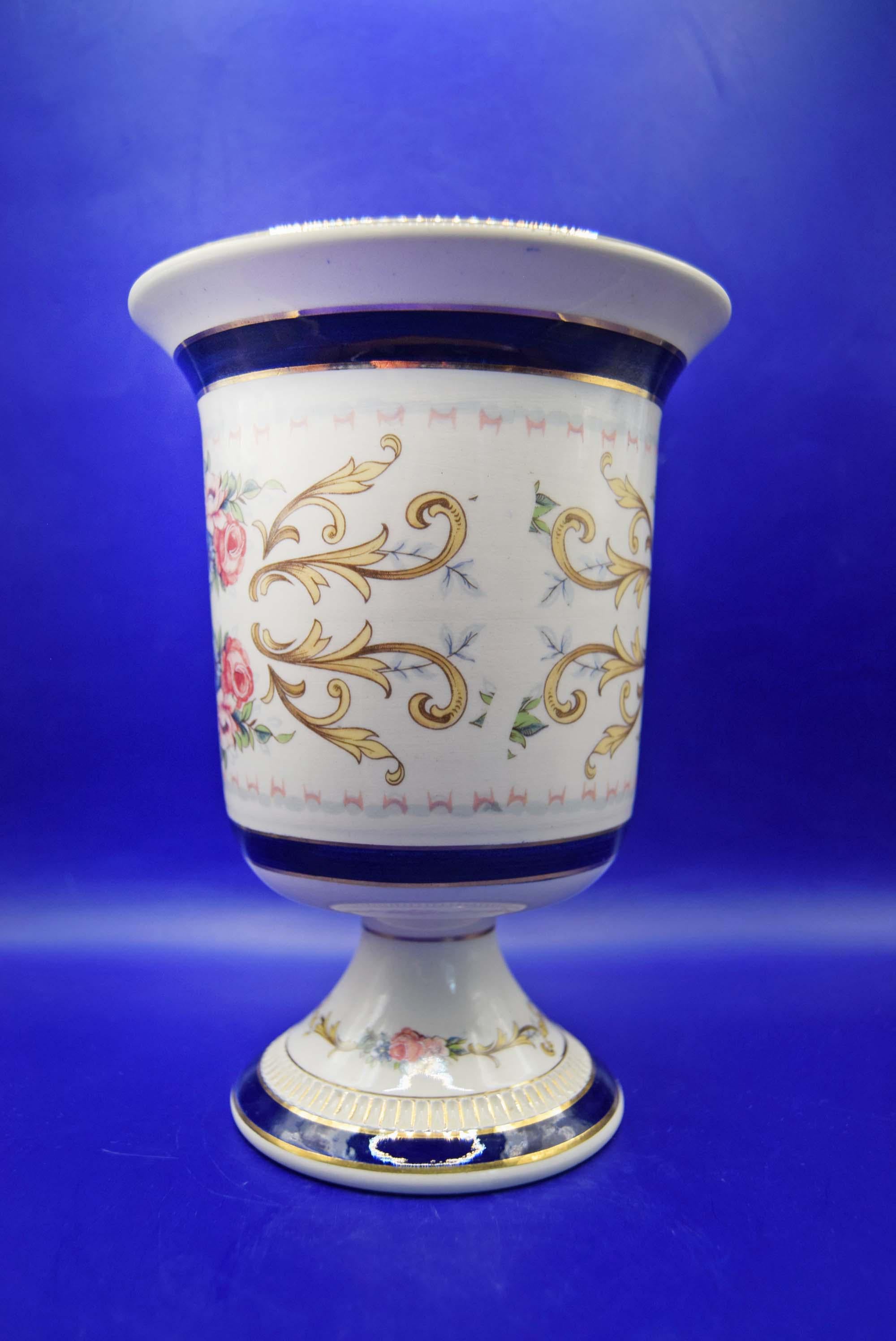 Vintage Italian 1950s Fiorentine Porcellane Ceramiche Floral Pedestal Vase, Mint Condition