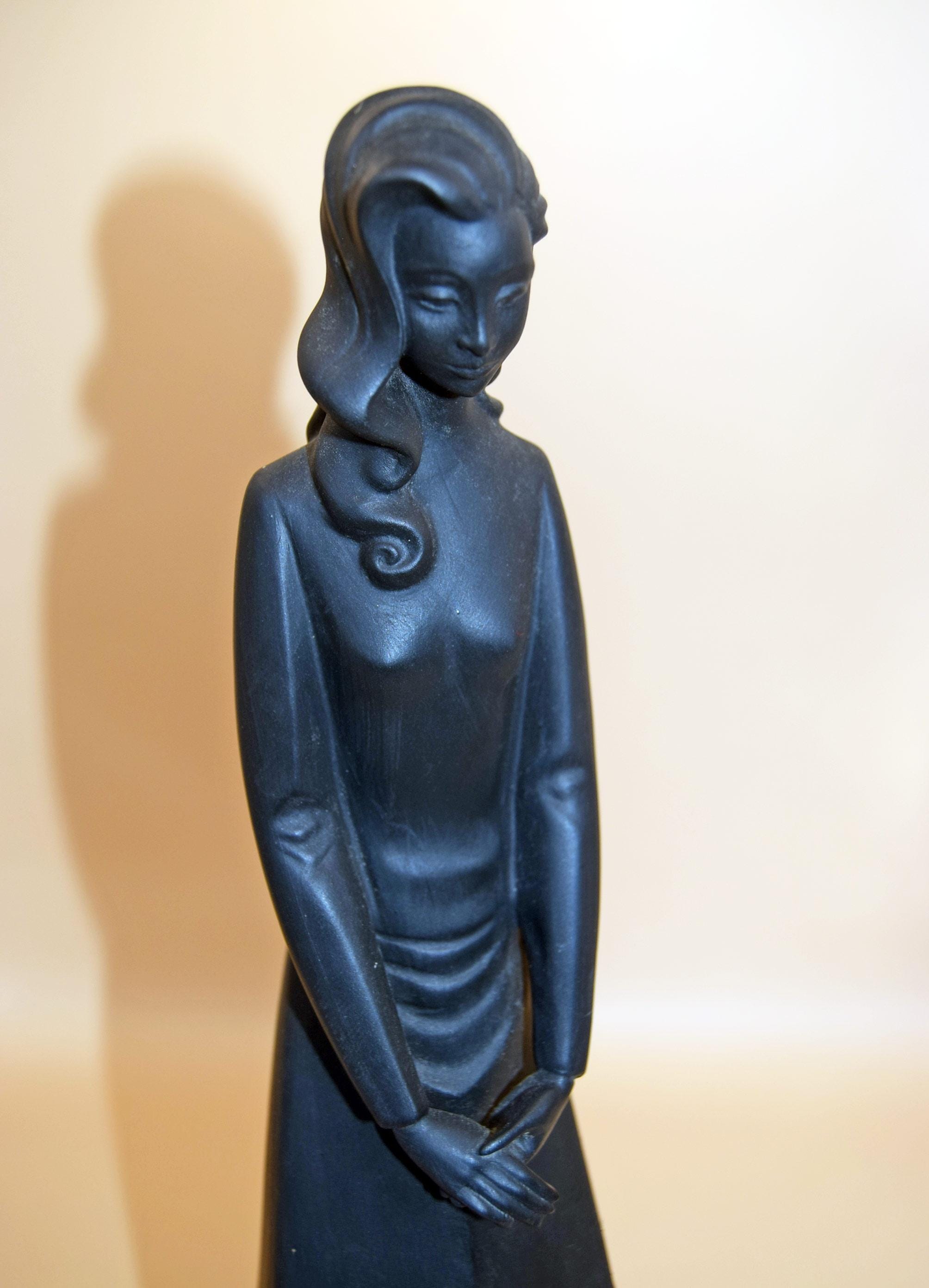 Royal Doulton Black Basalt 'Contemplation' Figurine (HN 2241) - 1981 Excellent unmarked condition.