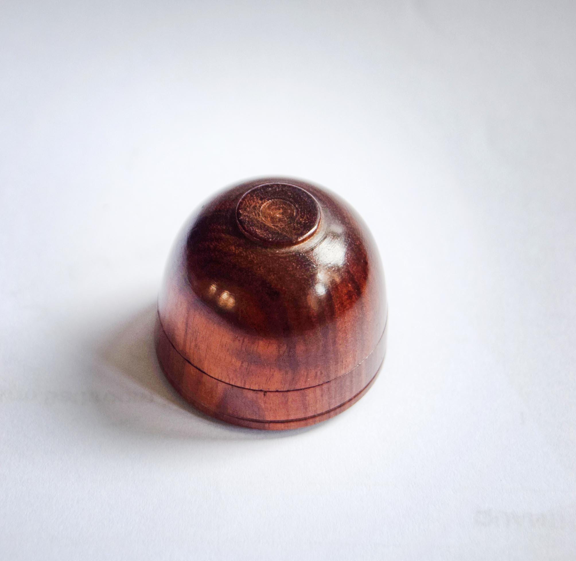 Antique Lignum Vitae Snuff Box & Art Deco Bakelite Compact Mirror Box