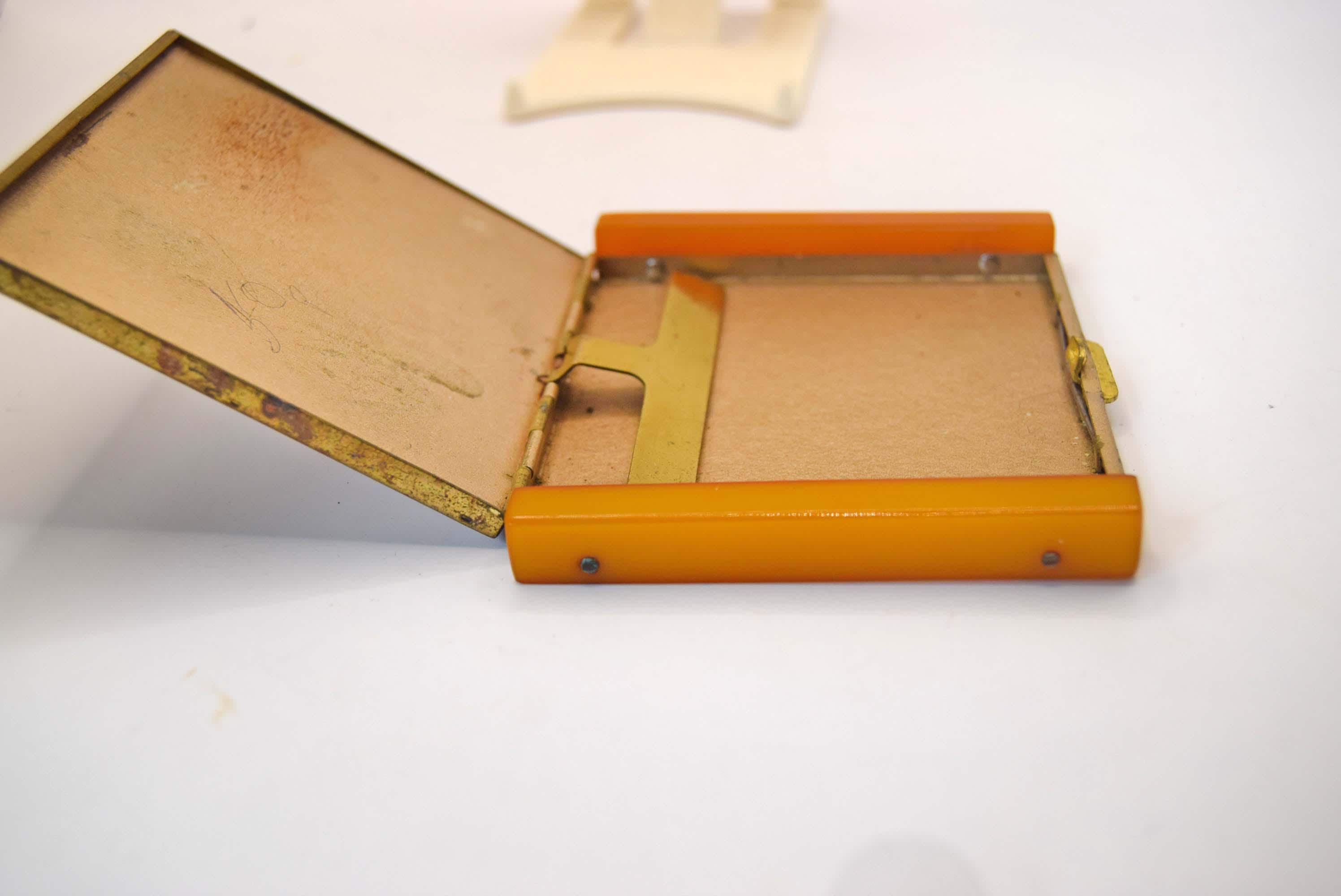Vintage Art Deco London Cigarette Case Parliament Square Big Ben, Amber Bakelite Lucite Wing Edges, 1930s  Tobacciana