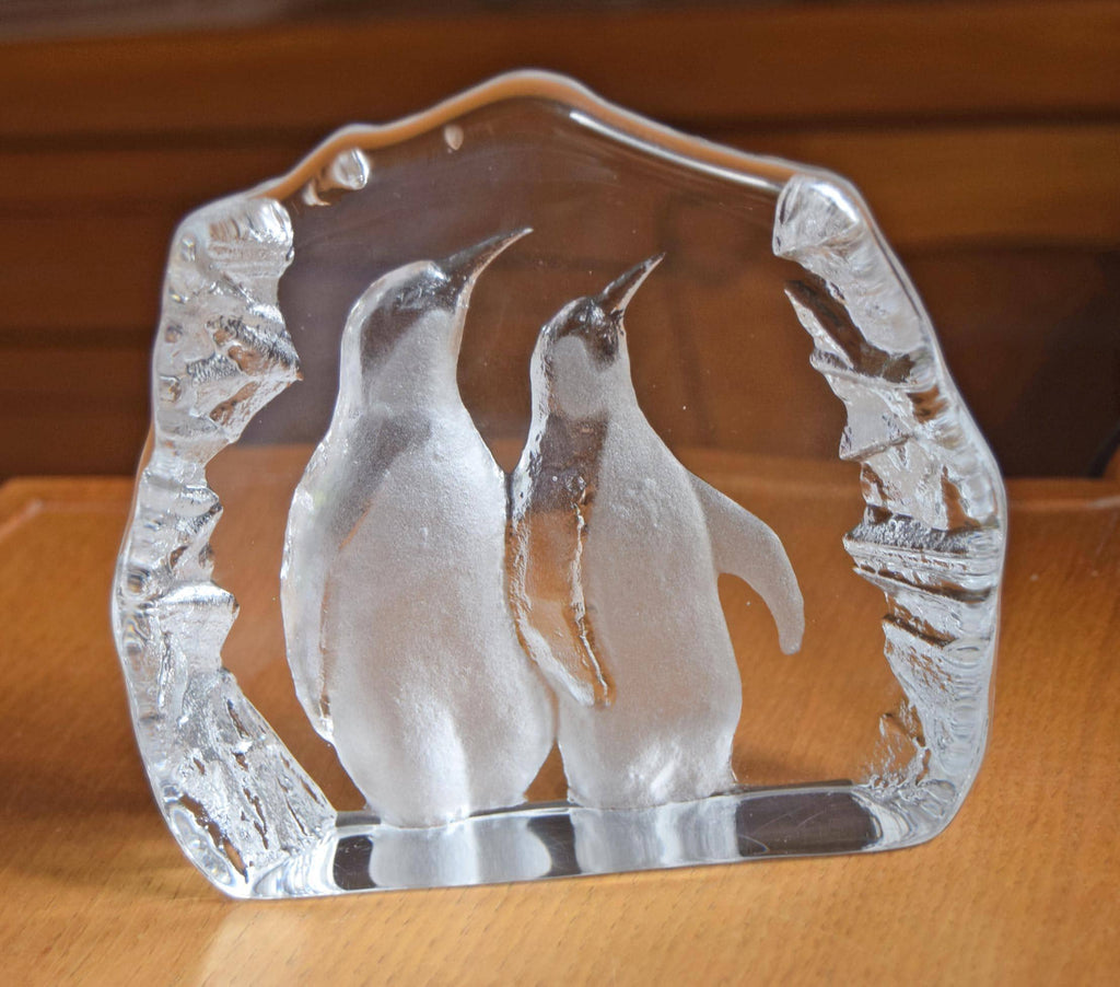 Vintage Mats Jonasson Maleras Sweden Crystal Glass Penguin Pair , Signed