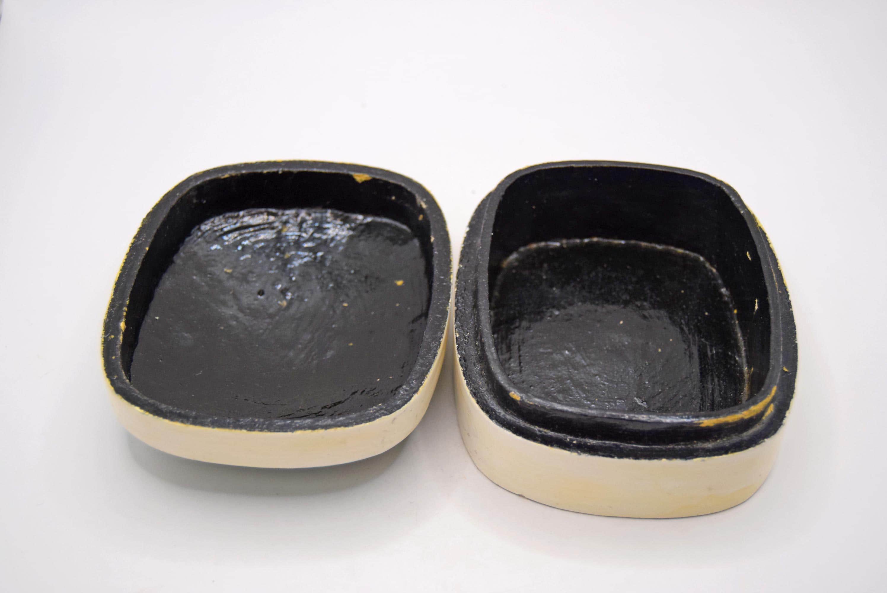Vintage Papier Mache Trinket Box - Hand Painted Nautical Clipper Ship &amp; Lacquer

Crafted using traditional papier-mâché and lightweight wood techniques, the box features a smooth, domed lid and a glossy black base sealed completely in a high-gloss, protective clear lacquer finish.
