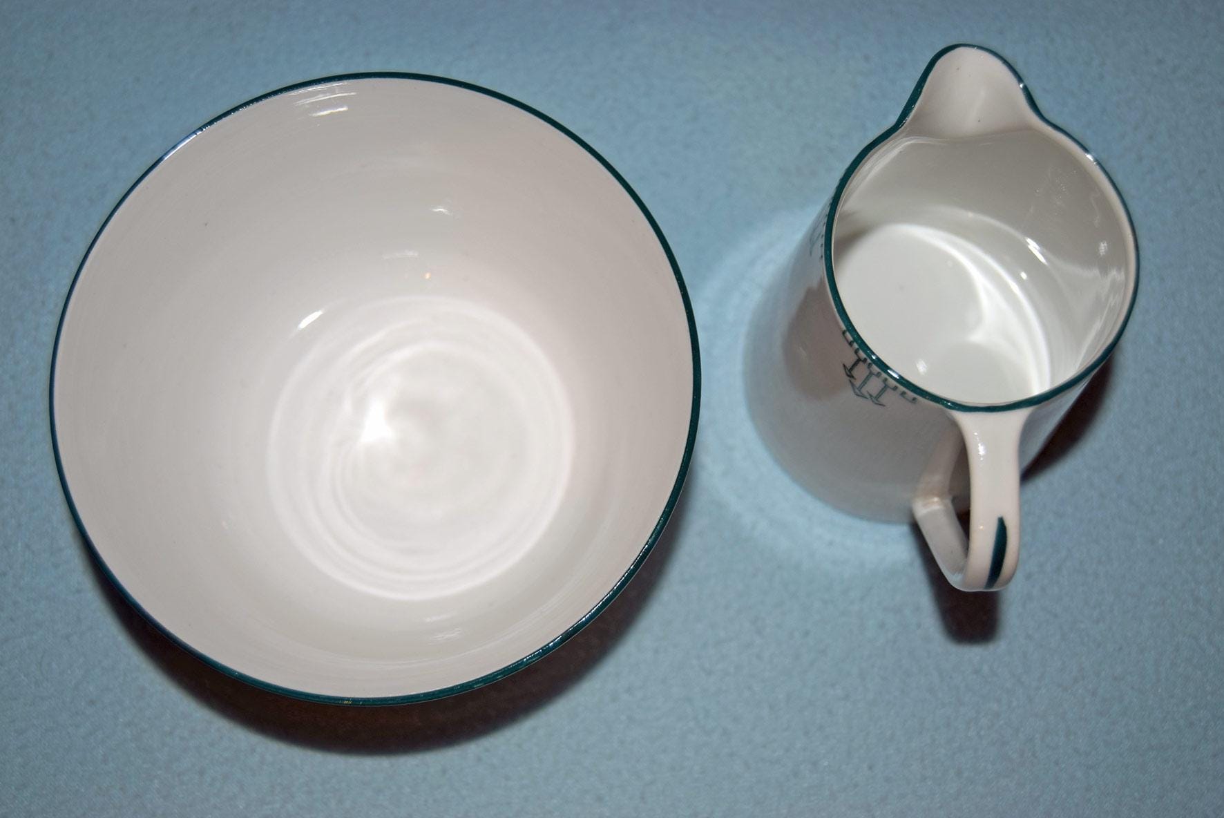 Vintage Art Deco Creamer and Open Sugar Bowl Set – J.H.Cope & Co - Green Geometric Arrow Pattern